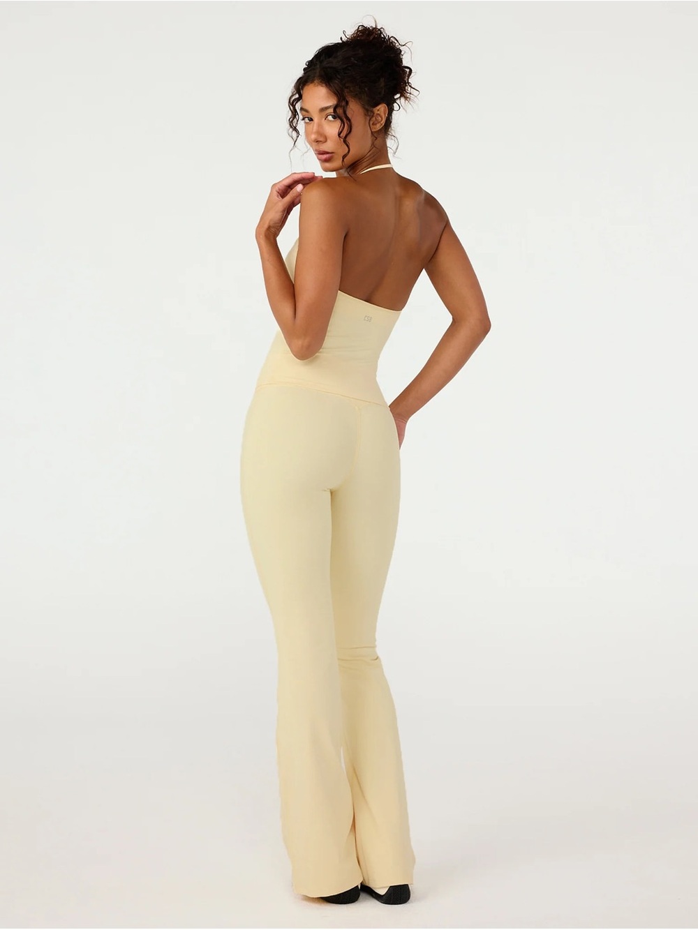 CSB Form Invisible Scrunch Flare Leggings